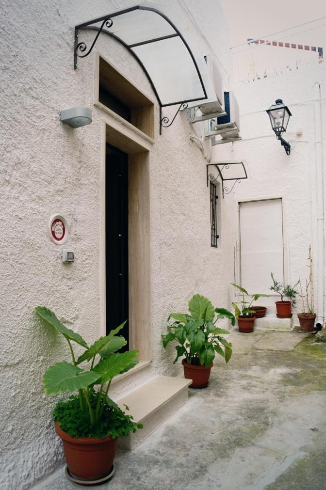 B & B Sotto La Volta Massafra Exterior foto